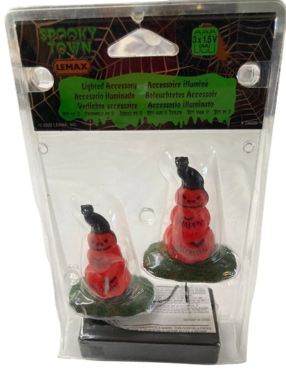 Lemax Spooky Town Cat Pumpkin Set Holiday Village 2022 Light Up Fall Decor